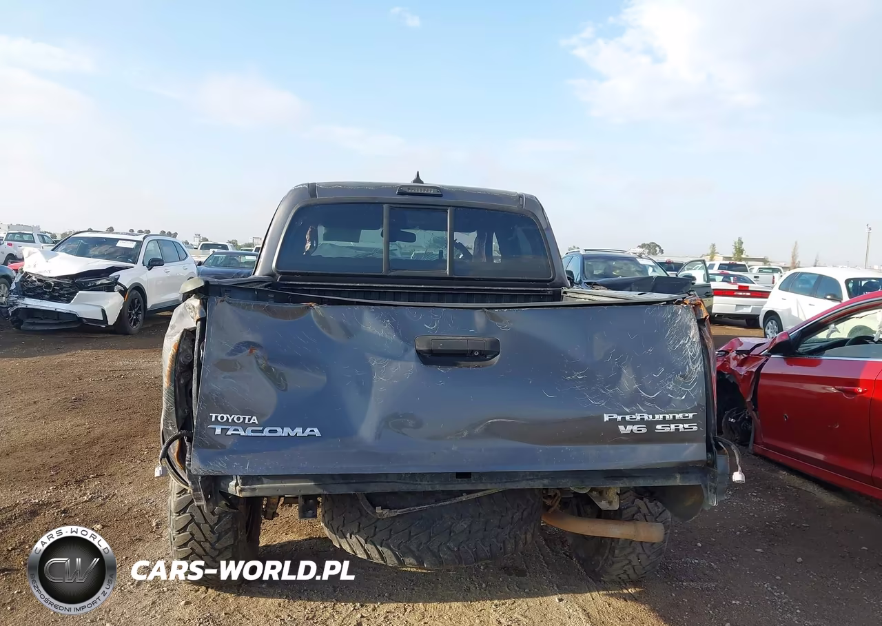 2012 Toyota Tacoma Prerunner V6 VIN:5TFJU4GN7CX015138 - 17
