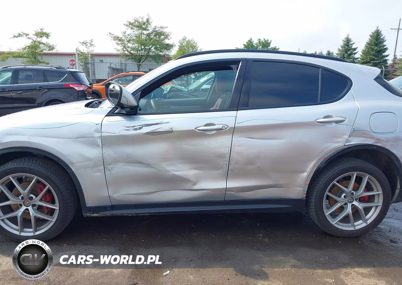 2018 Alfa Romeo Stelvio Ti Sport Awd VIN:ZASFAKNN5J7C03425 - 18