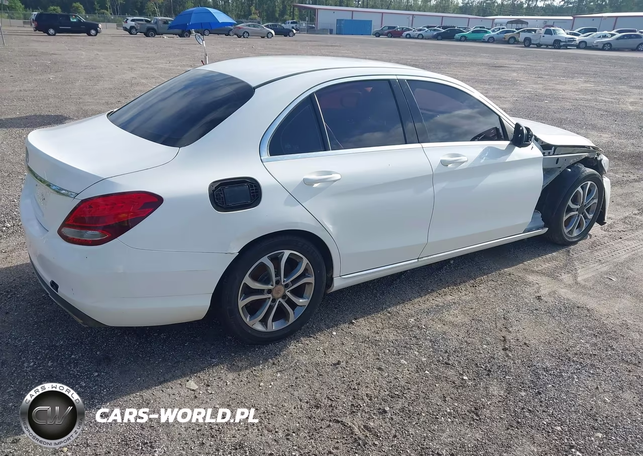2016 Mercedes-Benz C 300 VIN:55SWF4JB3GU177961 - 4