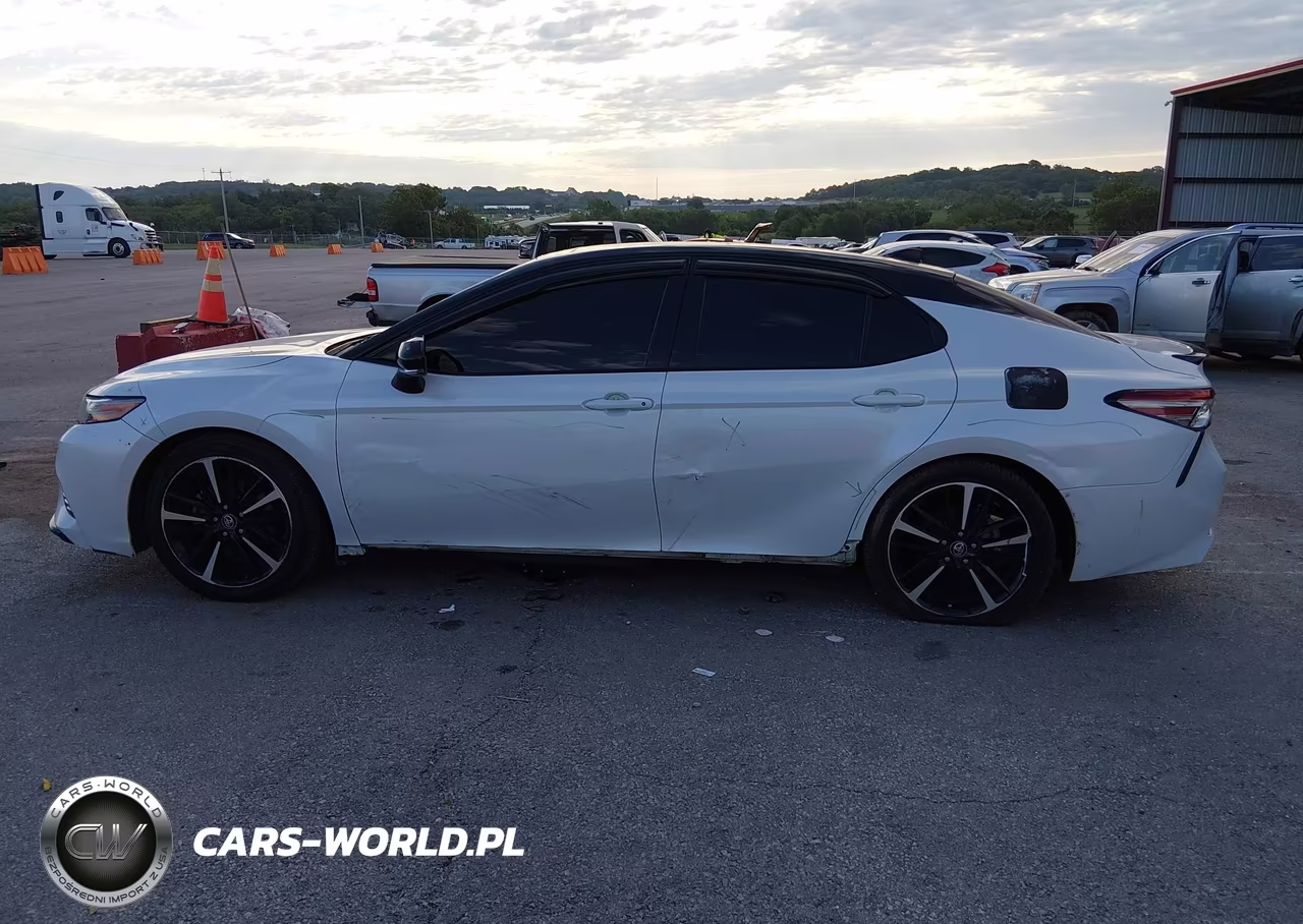 2018 Toyota Camry Xse V6 VIN:4T1BZ1HK6JU010743 - 15
