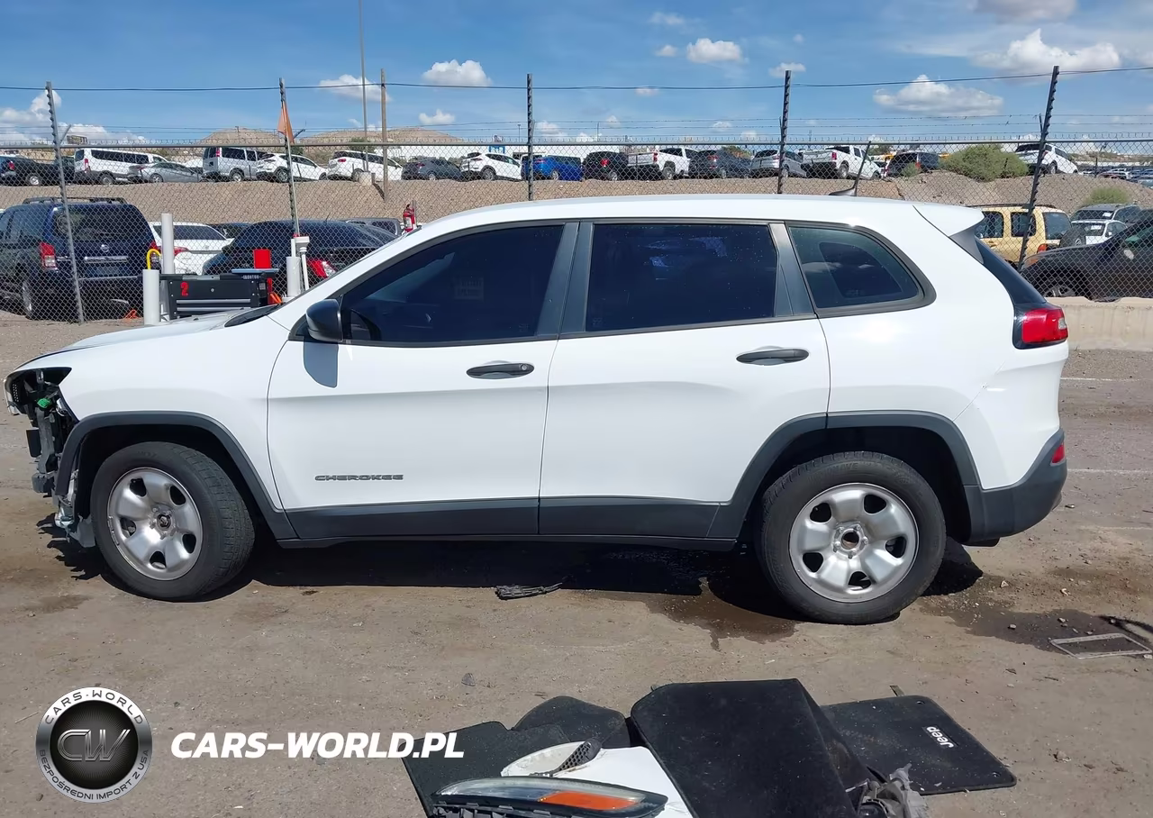 2016 Jeep Cherokee Sport VIN:1C4PJLAB2GW324765 - 15