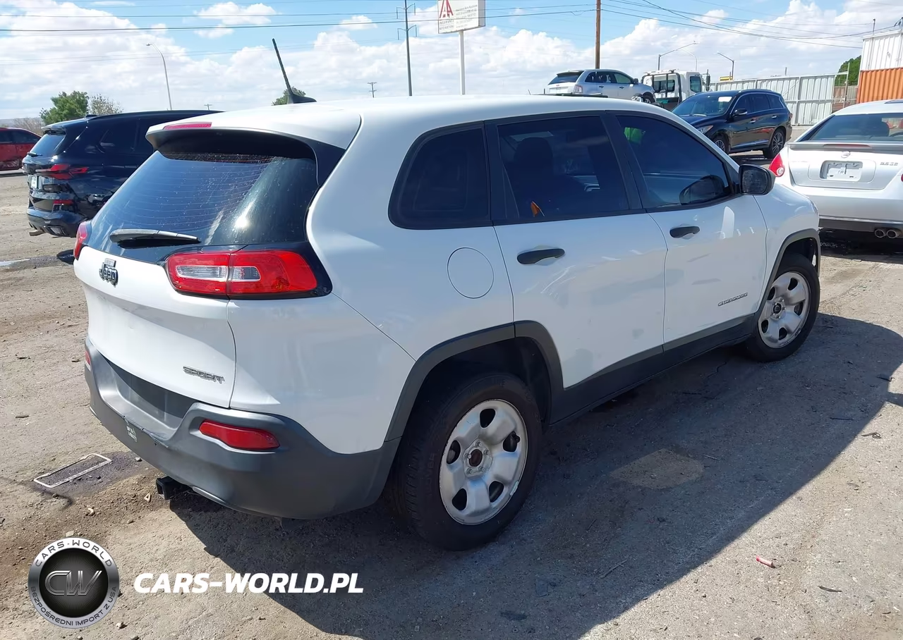 2016 Jeep Cherokee Sport VIN:1C4PJLAB2GW324765 - 4
