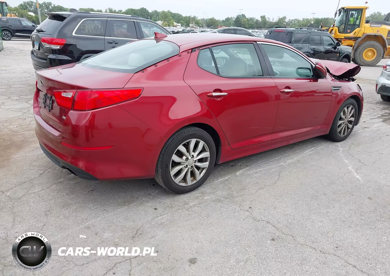 2015 Kia Optima Lx VIN:5XXGM4A77FG464884 - 4