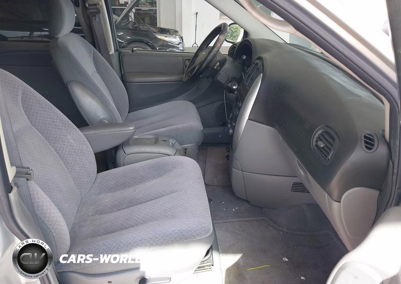 2006 Chrysler Town & Country Touring VIN:2A4GP54LX6R713864 - 5