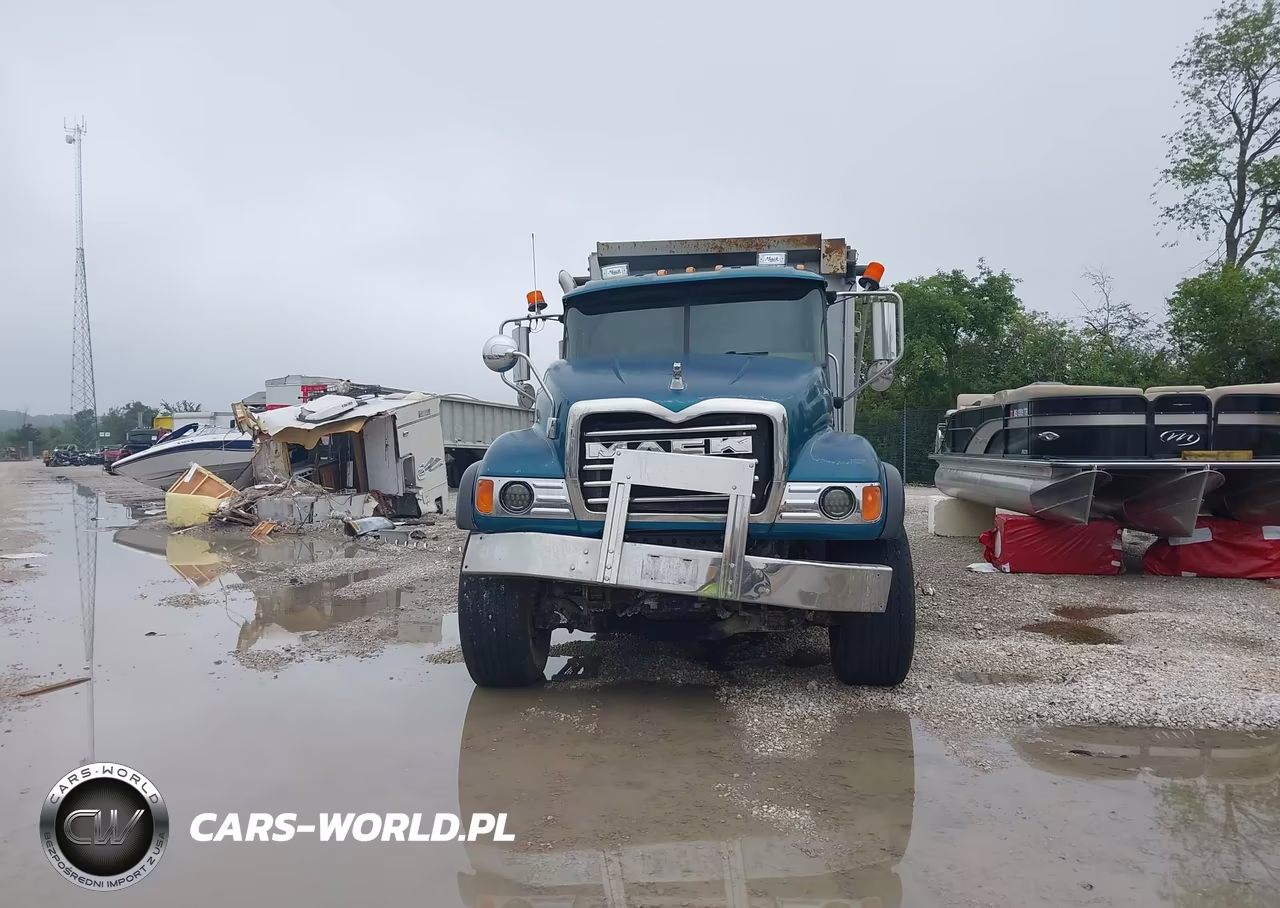 2005 Mack 700 Cv700 VIN:1M2AG10C35M015796 - 12