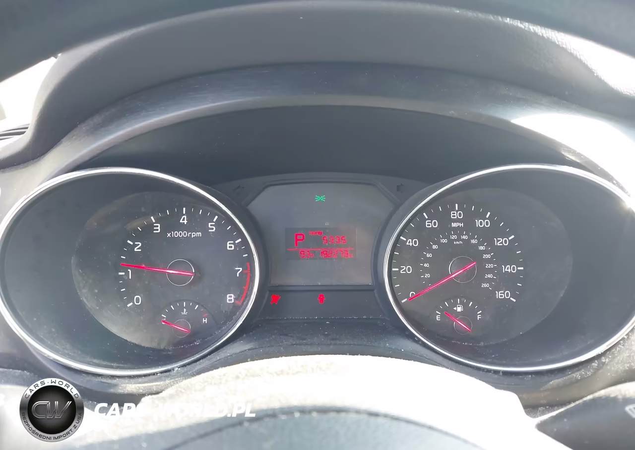 2018 Kia Sedona Lx VIN:KNDMB5C13J6348595 - 7