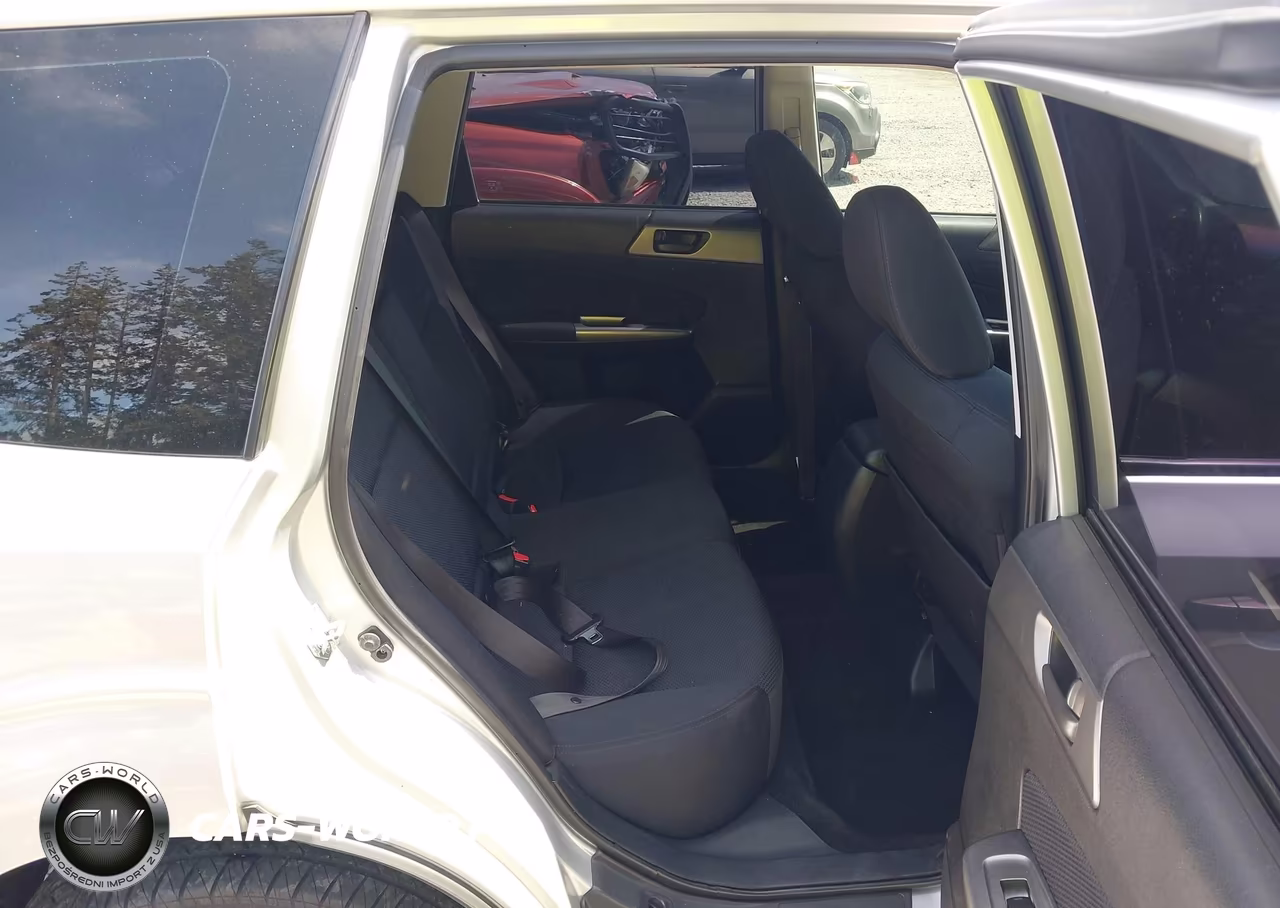 2011 Subaru Forester 2.5X VIN:JF2SHBAC7BH715630 - 19