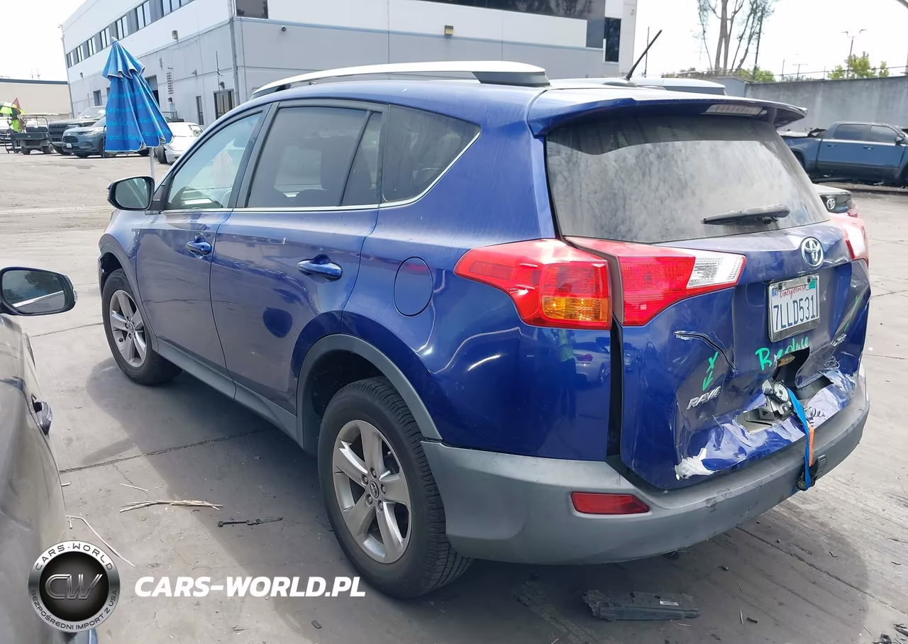2015 Toyota Rav4 Xle VIN:2T3WFREVXFW192954 - 3
