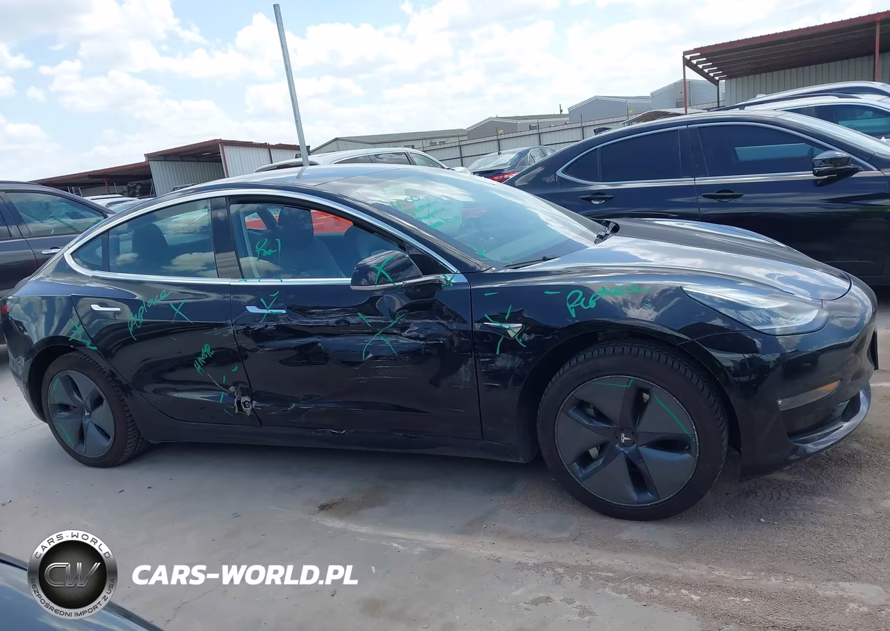 2018 Tesla Model 3 Long Range-Mid Range VIN:5YJ3E1EA0JF028339 - 13