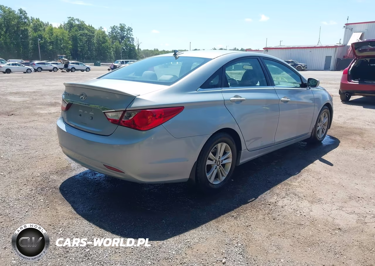 2013 Hyundai Sonata Gls VIN:5NPEB4AC0DH801715 - 4