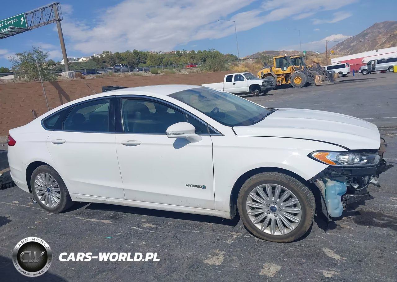 2013 Ford Fusion Hybrid Se VIN:3FA6P0LU7DR235432 - 14