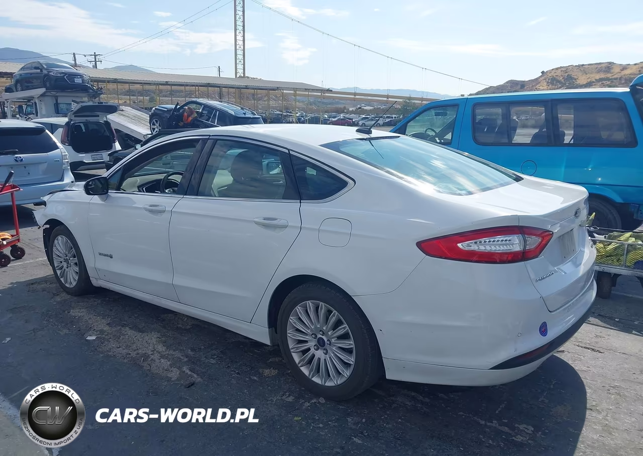 2013 Ford Fusion Hybrid Se VIN:3FA6P0LU7DR235432 - 3