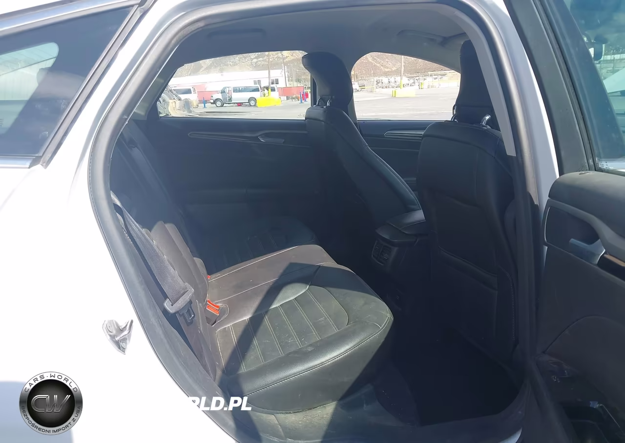 2013 Ford Fusion Hybrid Se VIN:3FA6P0LU7DR235432 - 8