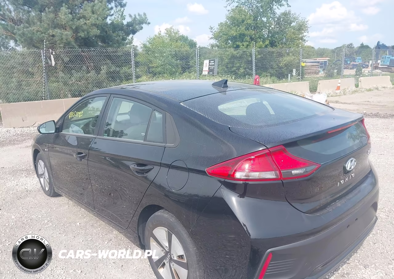 2017 Hyundai Ioniq Hybrid Blue VIN:KMHC65LC1HU056351 - 3