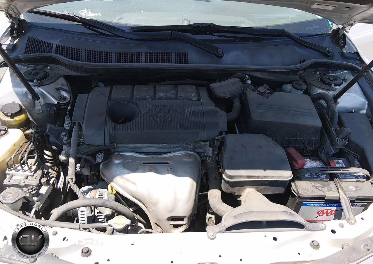 2010 Toyota Camry Xle VIN:4T4BF3EKXAR075111 - 10