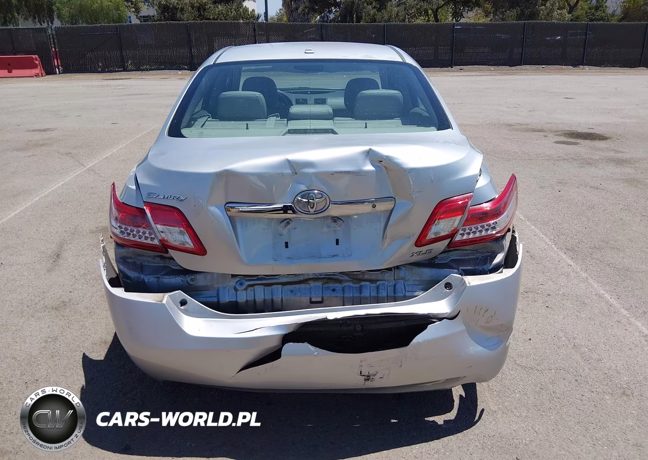 2010 Toyota Camry Xle VIN:4T4BF3EKXAR075111 - 17