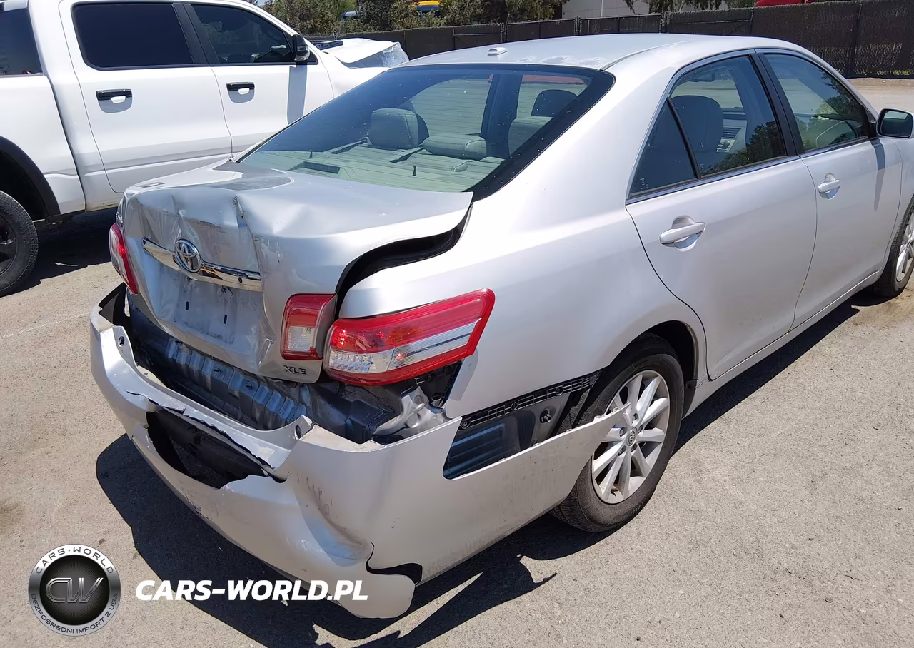 2010 Toyota Camry Xle VIN:4T4BF3EKXAR075111 - 18