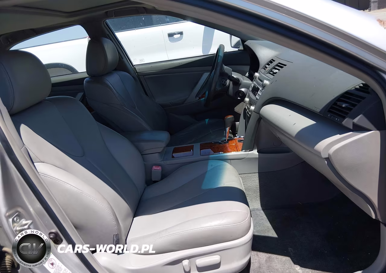 2010 Toyota Camry Xle VIN:4T4BF3EKXAR075111 - 5