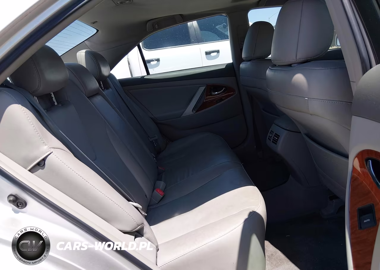 2010 Toyota Camry Xle VIN:4T4BF3EKXAR075111 - 8