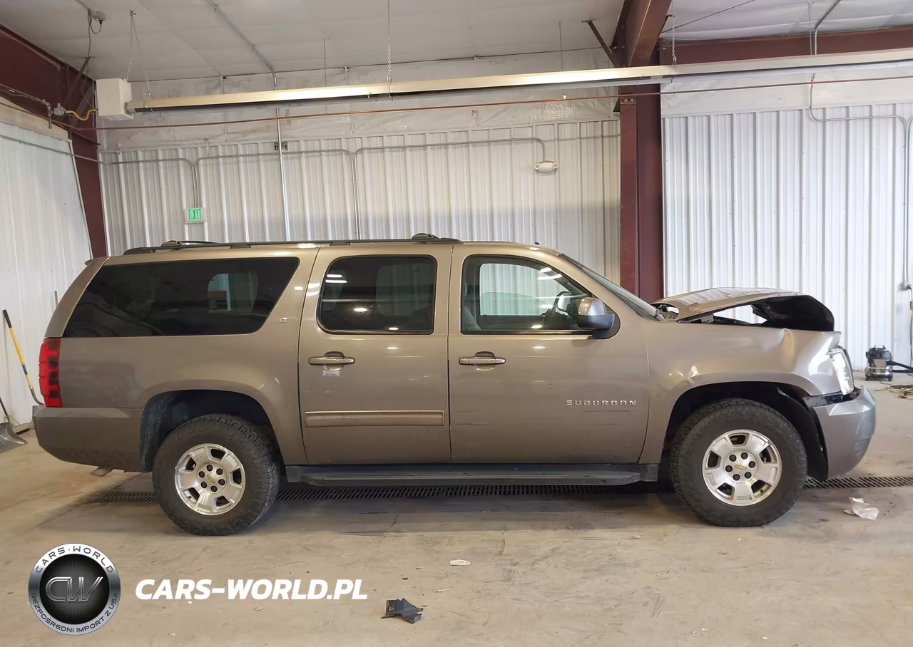 2013 Chevrolet Suburban Lt VIN:1GNSKJE79DR155816 - 14