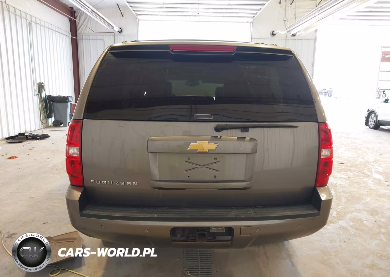 2013 Chevrolet Suburban Lt VIN:1GNSKJE79DR155816 - 17