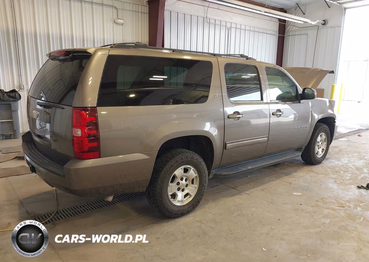 2013 Chevrolet Suburban Lt VIN:1GNSKJE79DR155816 - 4