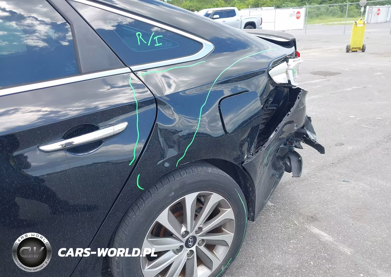 2017 Hyundai Sonata Sport VIN:5NPE34AF1HH552192 - 17