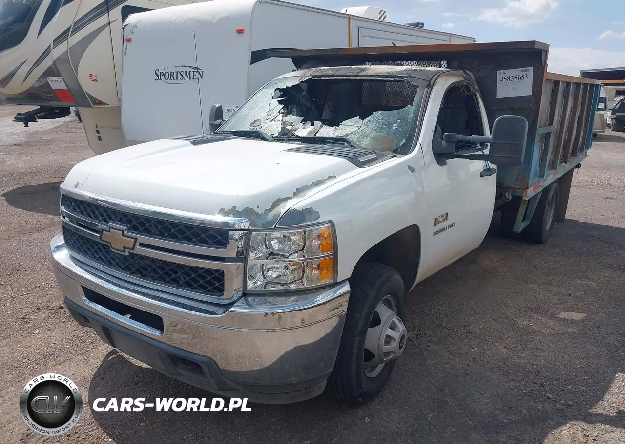 2011 Chevrolet Silverado 3500Hd Chassis Work Truck VIN:1GB3CZCL2BF219139 - 1