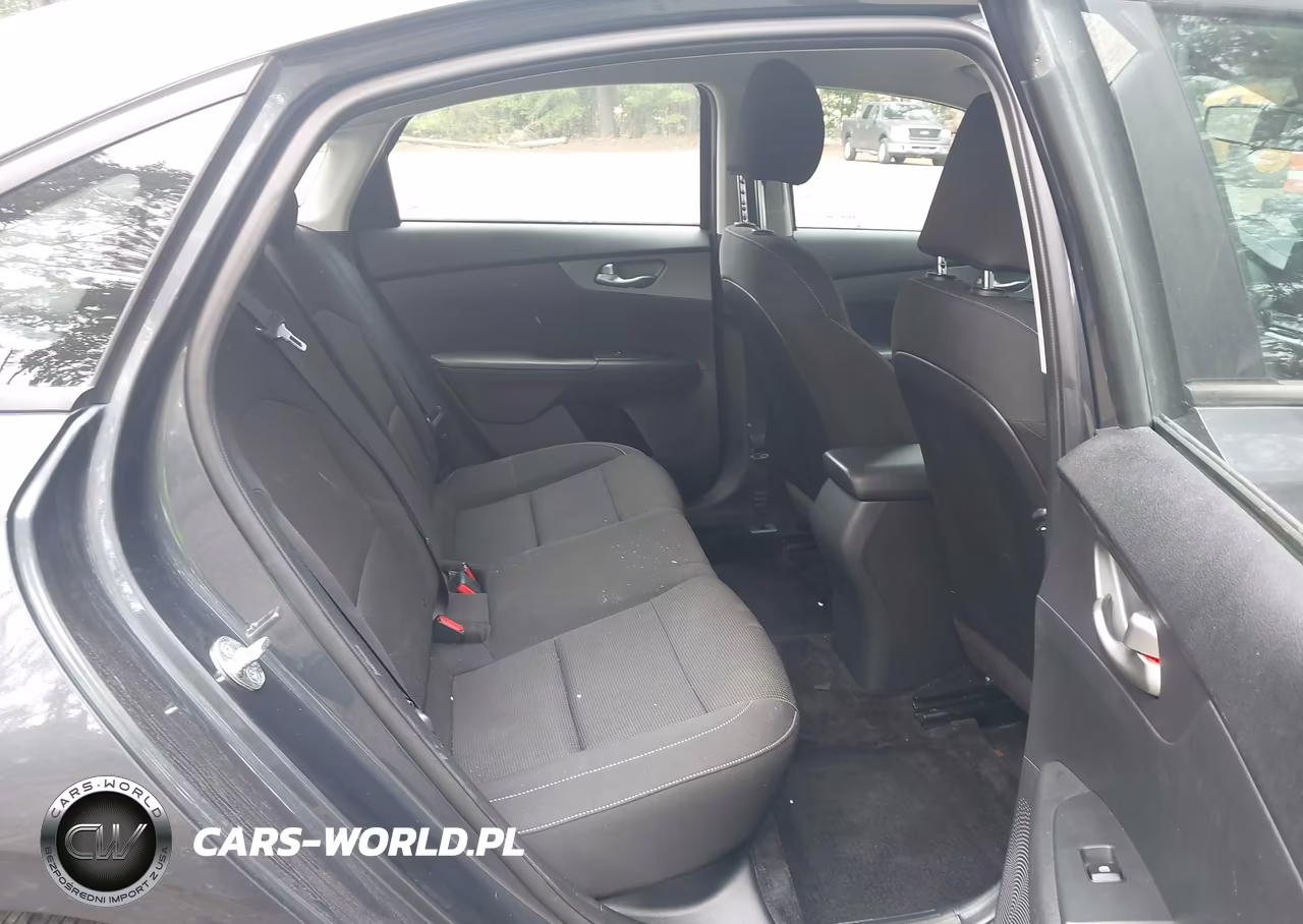 2021 Kia Forte Lxs VIN:3KPF24AD7ME271616 - 8