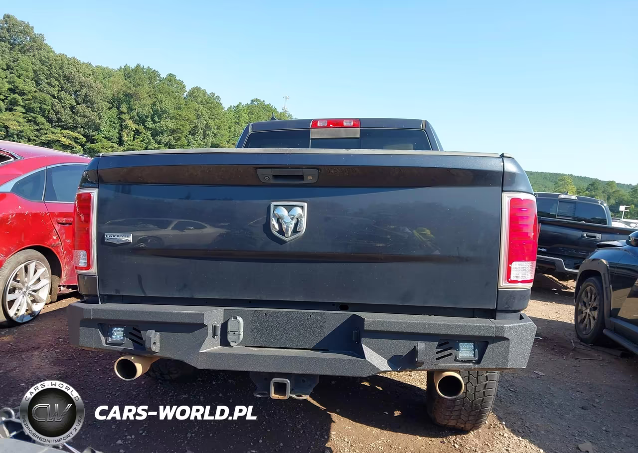 2015 Ram 1500 Laramie VIN:1C6RR6NT5FS621340 - 17