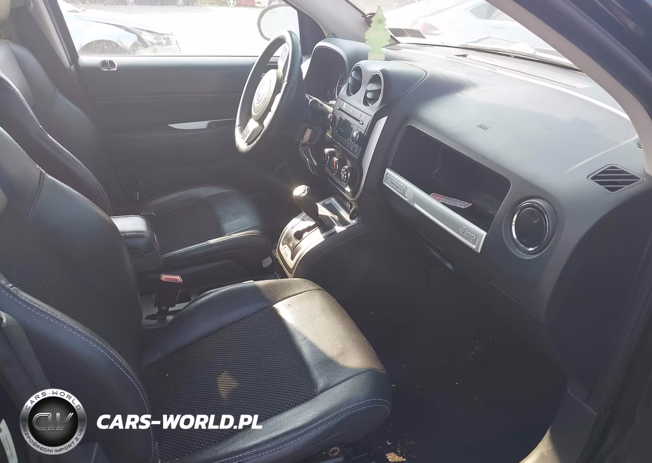 2015 Jeep Compass Latitude VIN:1C4NJDEB8FD162903 - 5