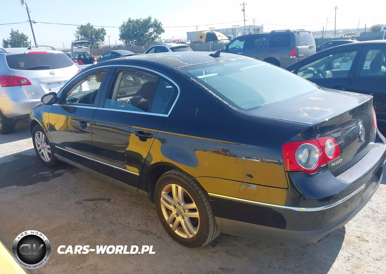 2008 Volkswagen Passat Komfort VIN:WVWAK73C38P084315 - 3