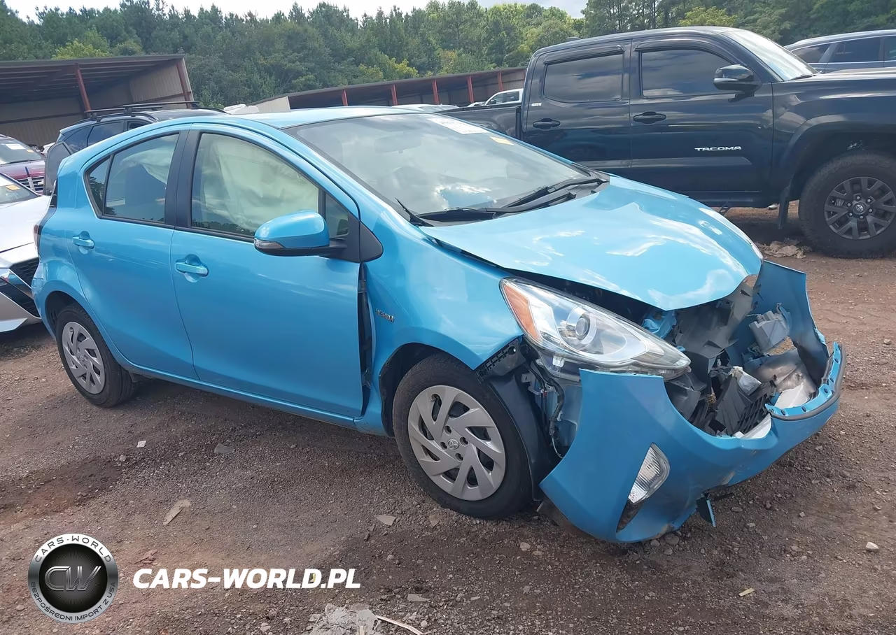 2016 Toyota Prius C One