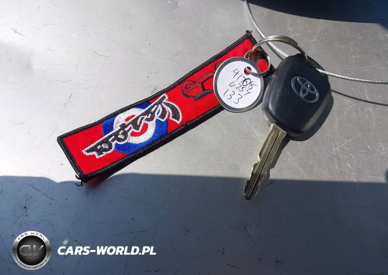 2016 Toyota Prius C One VIN:JTDKDTB39G1126254 - 11