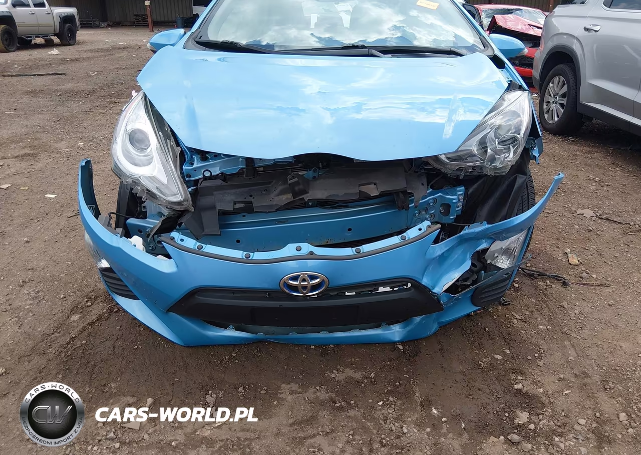 2016 Toyota Prius C One VIN:JTDKDTB39G1126254 - 17