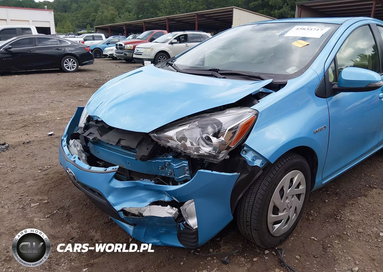 2016 Toyota Prius C One VIN:JTDKDTB39G1126254 - 18