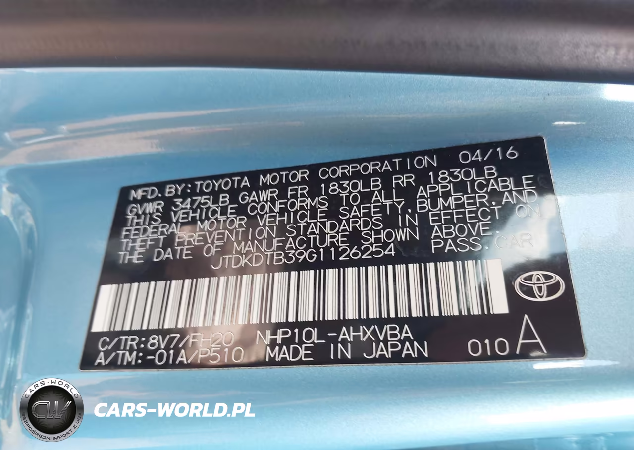 2016 Toyota Prius C One VIN:JTDKDTB39G1126254 - 9