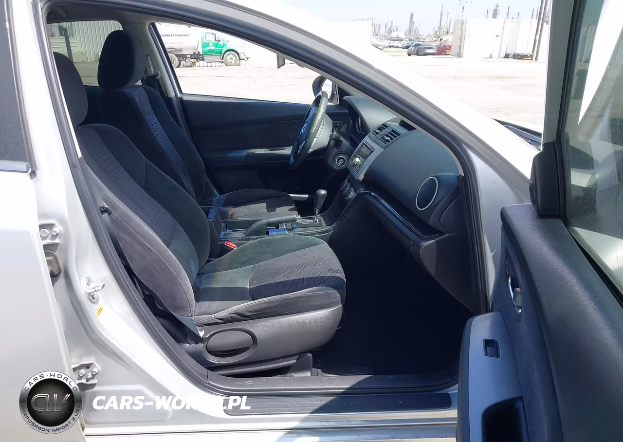 2010 Mazda Mazda6 I Touring VIN:1YVHZ8CH1A5M23998 - 5