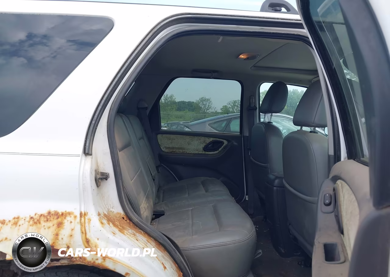 2005 Ford Escape Xlt VIN:1FMYU03175KB12314 - 8