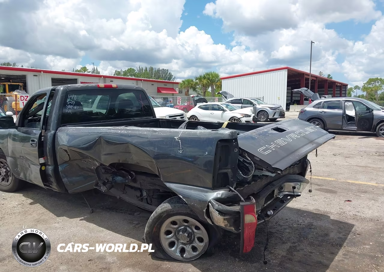 2005 Chevrolet Silverado 1500 VIN:1GCEC14X55Z288482 - 3