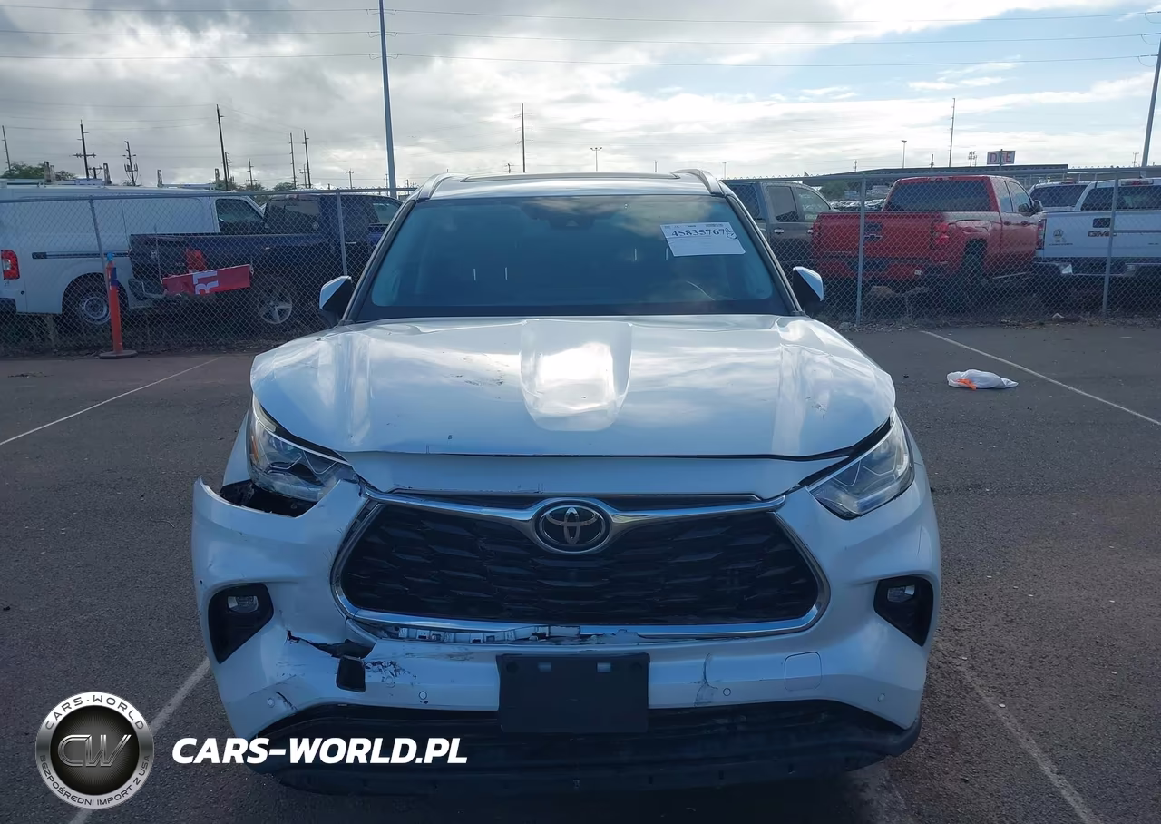 2022 Toyota Highlander Platinum VIN:5TDFZRAH8NS136888 - 13