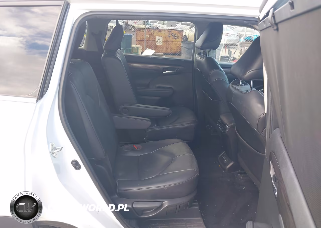 2022 Toyota Highlander Platinum VIN:5TDFZRAH8NS136888 - 8