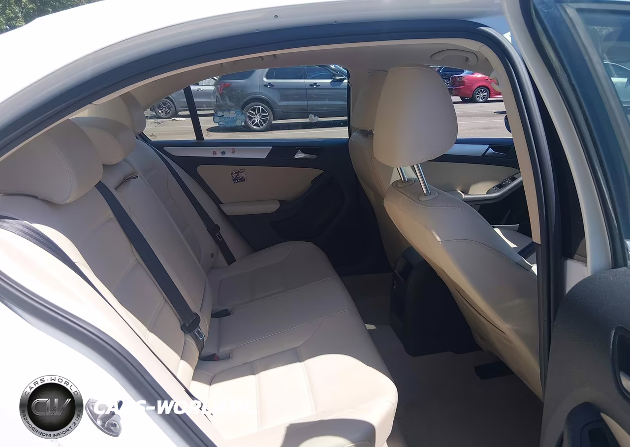 2014 Volkswagen Jetta Hybrid Sel VIN:3VW637AJ5EM230166 - 8