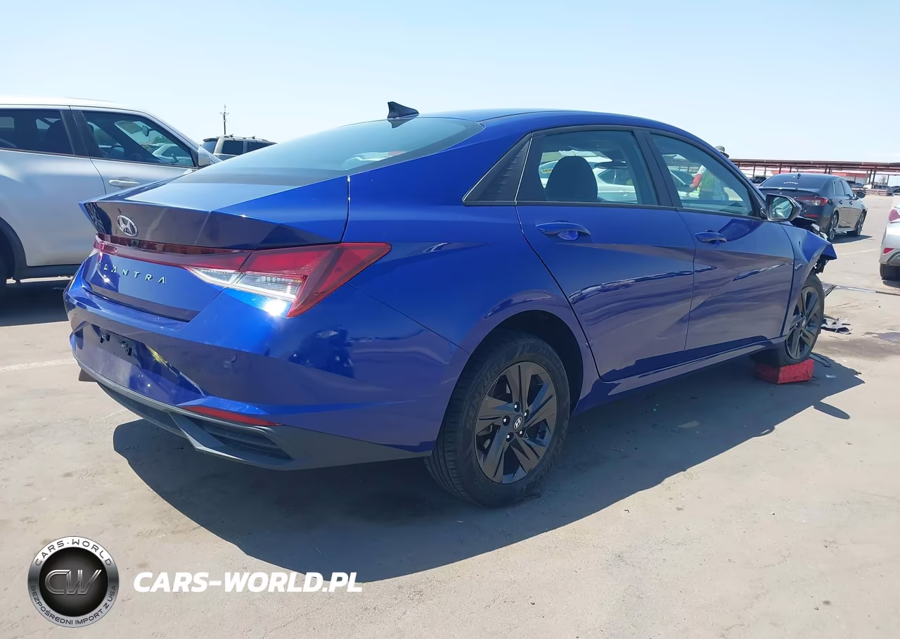 2021 Hyundai Elantra Sel VIN:KMHLM4AG6MU155828 - 4