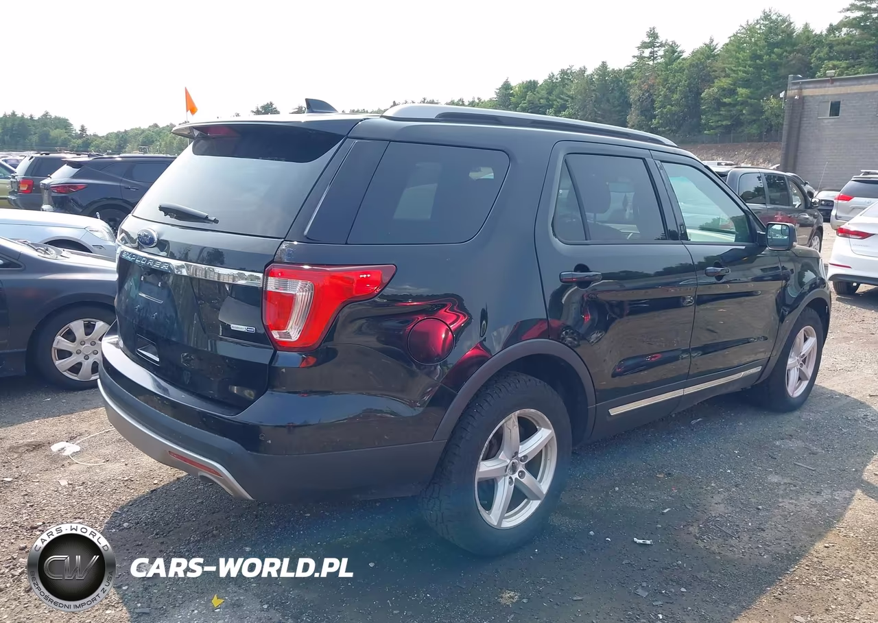 2016 Ford Explorer Xlt VIN:1FM5K8DH5GGB77140 - 4