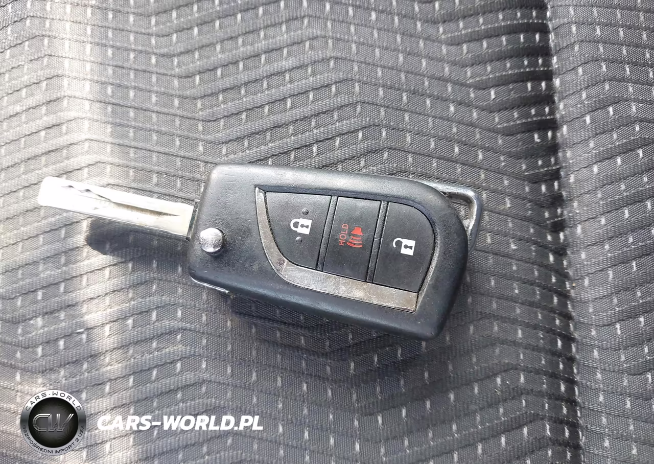 2018 Toyota Corolla Im VIN:JTNKARJE5JJ562889 - 11