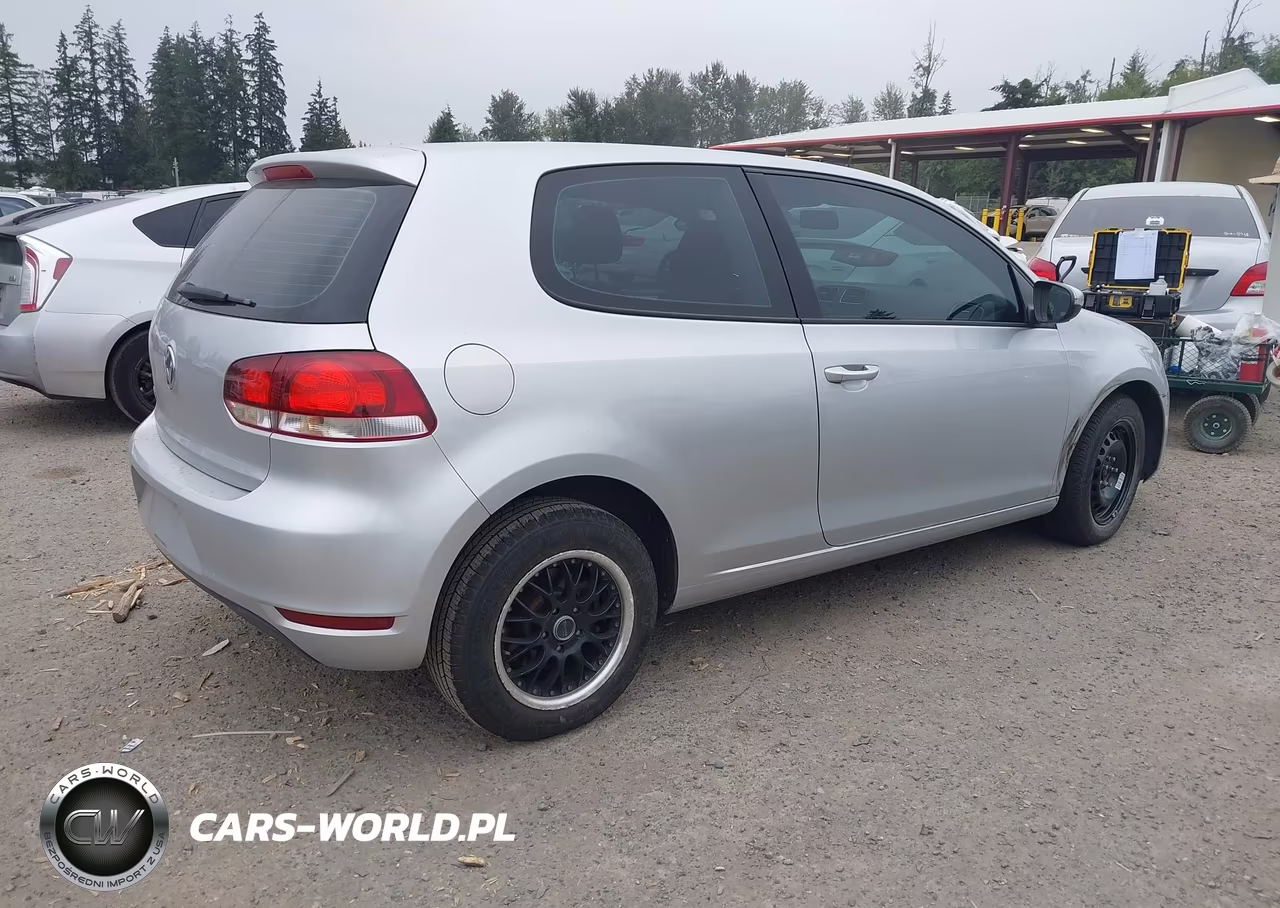 2013 Volkswagen Golf 2.5L 2-Door VIN:WVWBB7AJ5DW062483 - 4