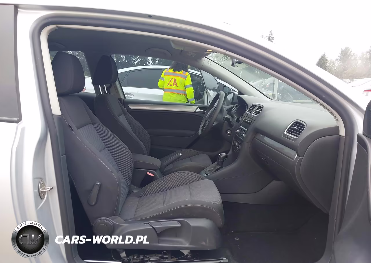 2013 Volkswagen Golf 2.5L 2-Door VIN:WVWBB7AJ5DW062483 - 5