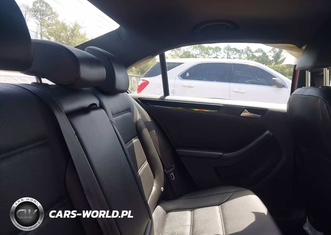 2018 Volkswagen Jetta 1.8T Se Sport VIN:3VWD17AJXJM221051 - 8