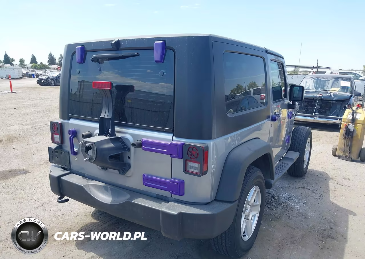 2017 Jeep Wrangler Sport VIN:1C4GJWAG5HL538486 - 4